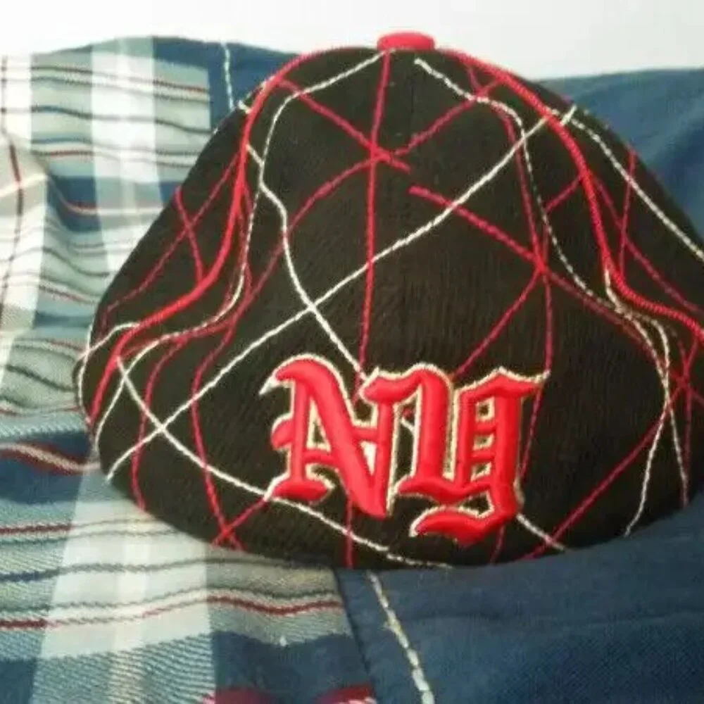 New York Rhinestone hat - Picture 2 of 4